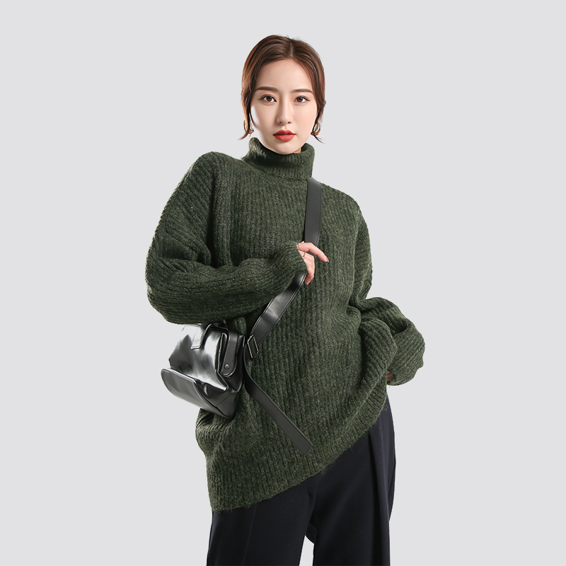 Cashmere handfeel Dark Green Wool Sweater