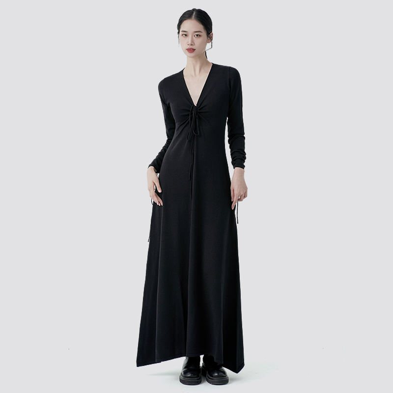 Deep V strappy ice silk long skirt