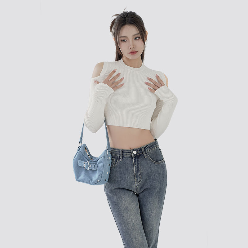 Women off white slim fit Knitted Pullover Cropped Sweaters