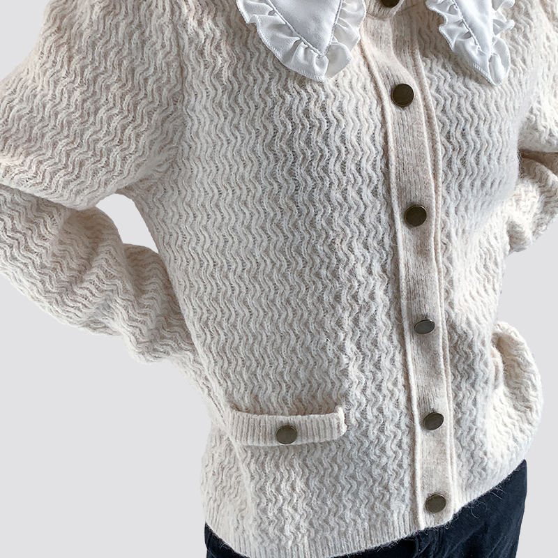 Ruffle collar knitted cardigan