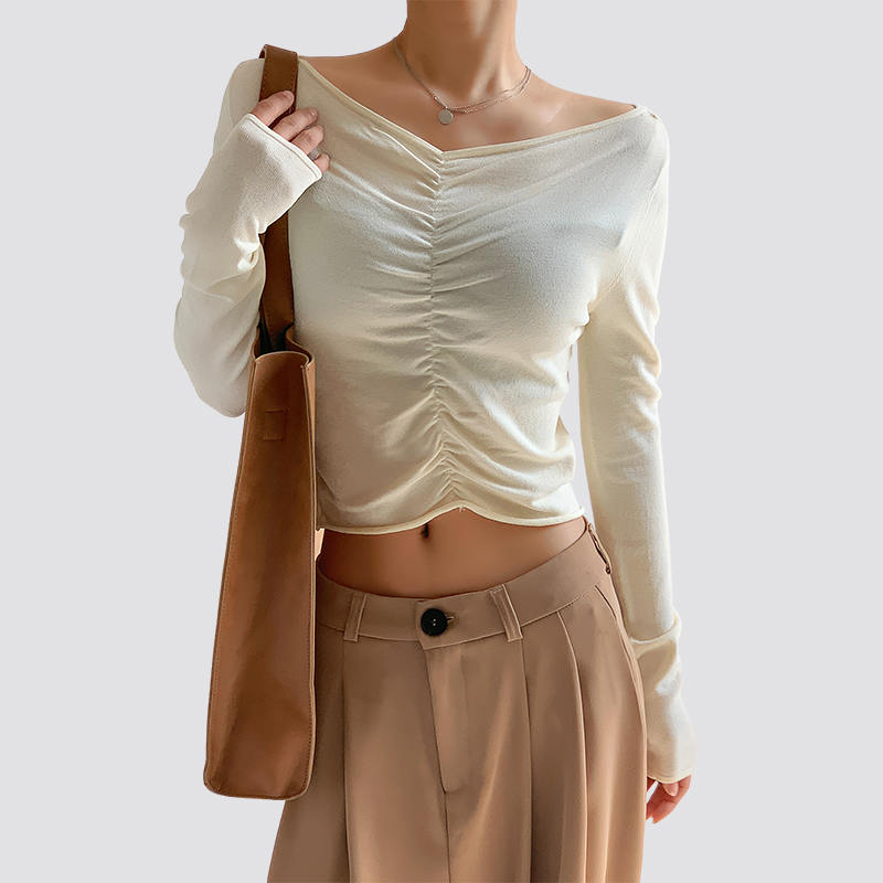 Ladies White Light and Loose Navel Exposed Long Sleeve Knitted Pullover