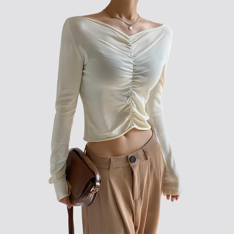 Ladies White Light and Loose Navel Exposed Long Sleeve Knitted Pullover