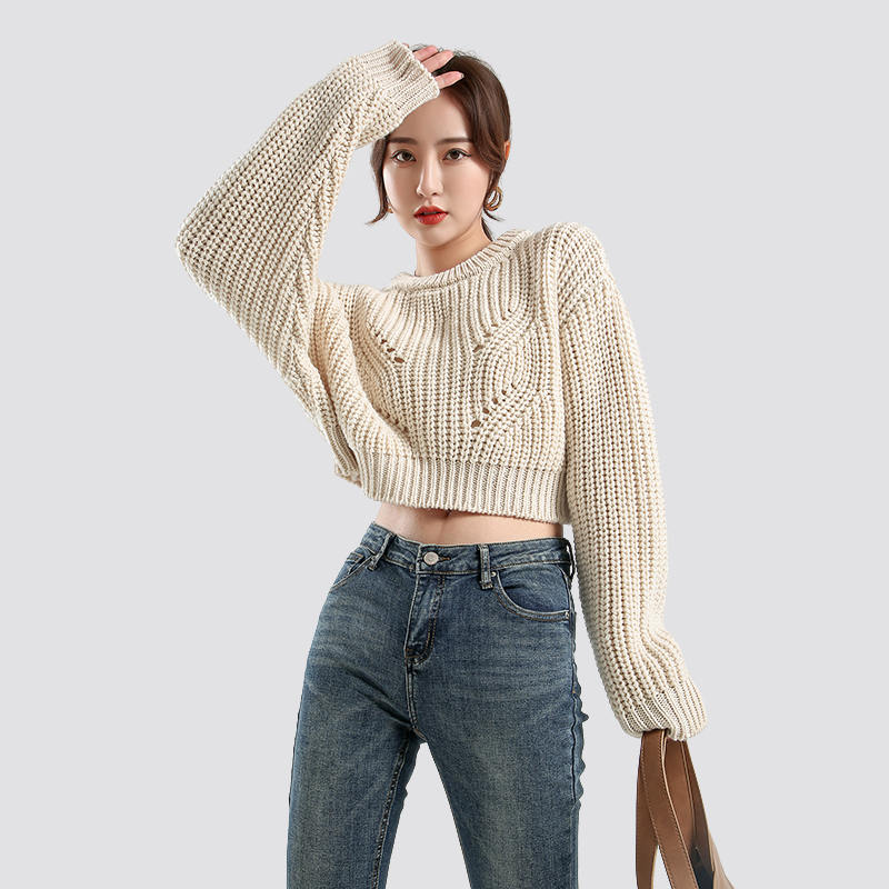 short hollow sweater