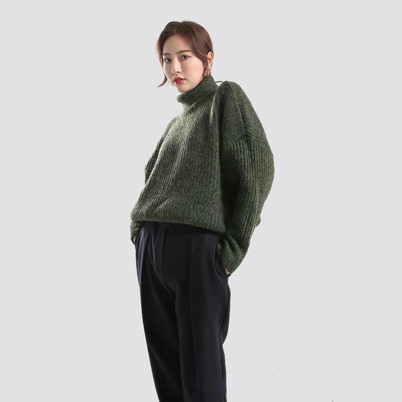 Cashmere handfeel Dark Green Wool Sweater