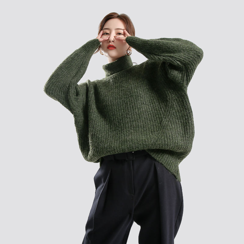 Cashmere handfeel Dark Green Wool Sweater