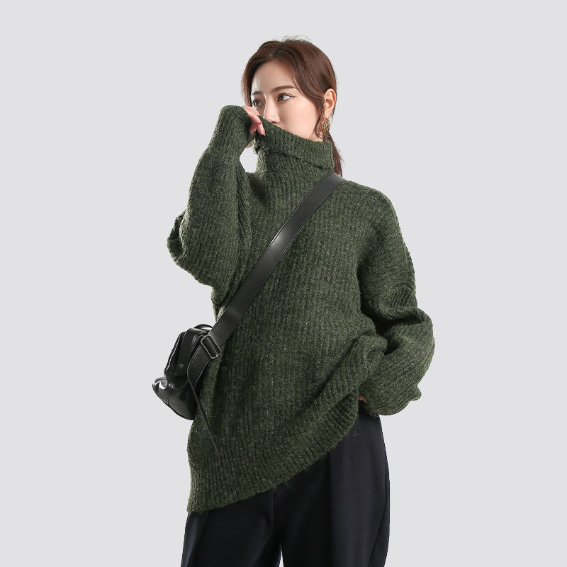 Cashmere handfeel Dark Green Wool Sweater