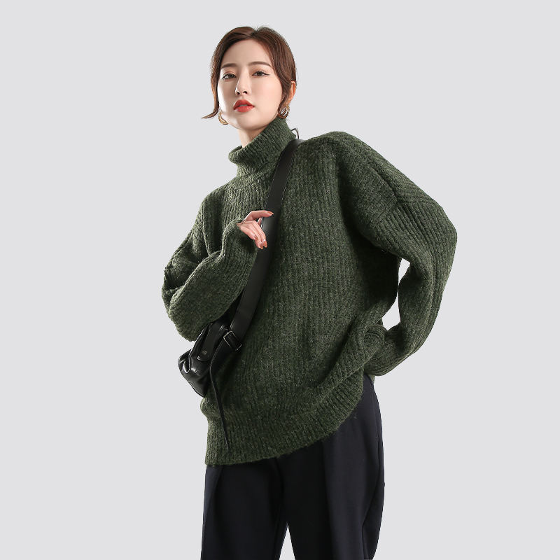 Cashmere handfeel Dark Green Wool Sweater