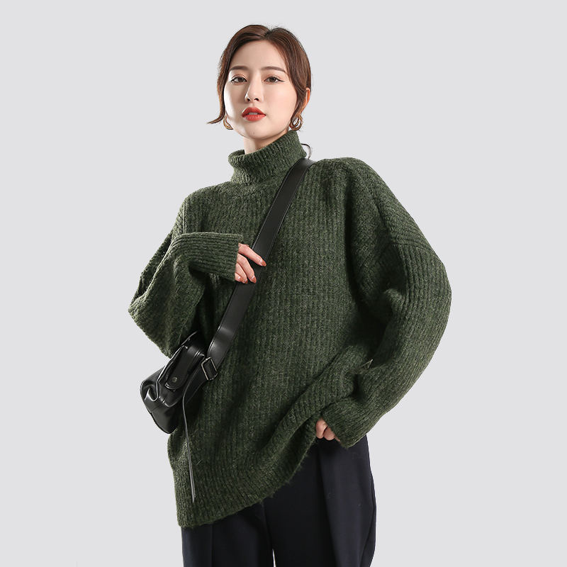 Cashmere handfeel Dark Green Wool Sweater