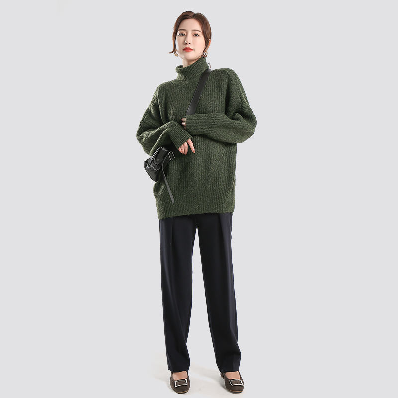 Cashmere handfeel Dark Green Wool Sweater