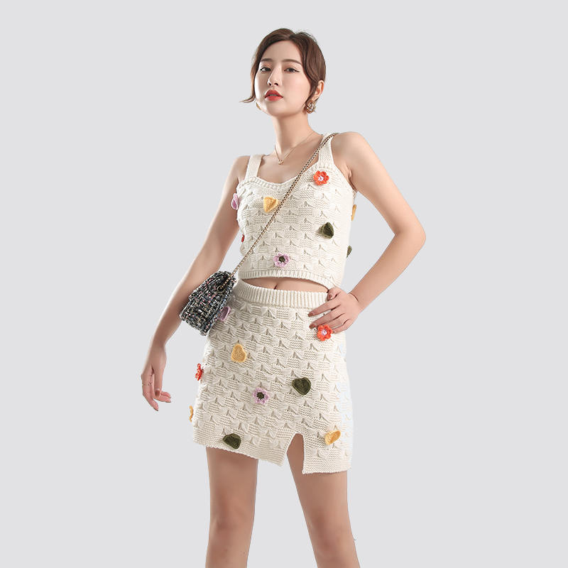 Off-white knitted camisole and skirt two-piece set