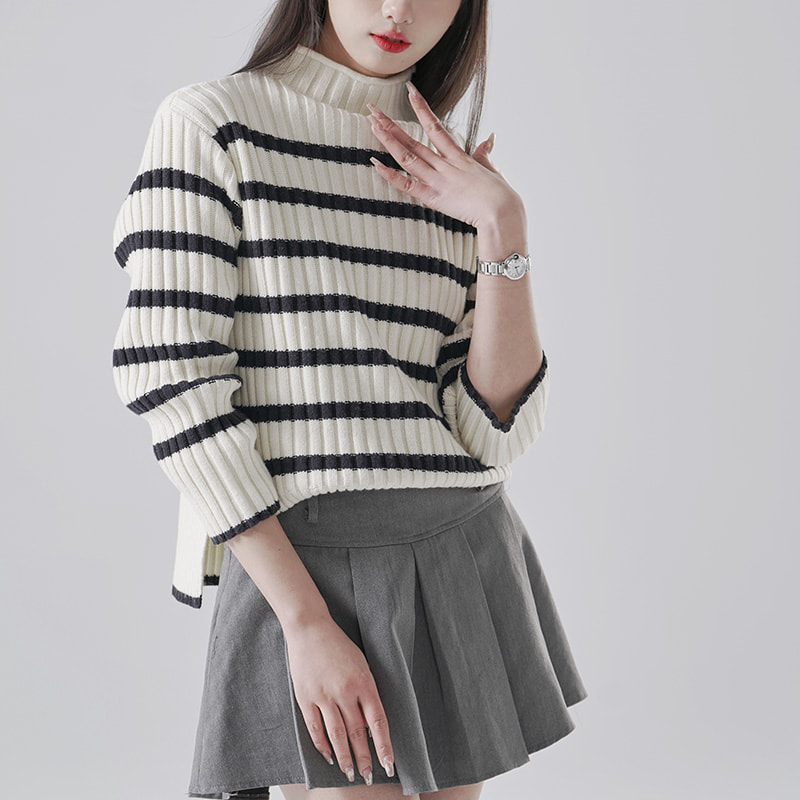 Striped stand collar sweater