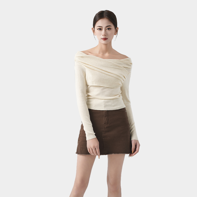 One shoulder knitted sweater