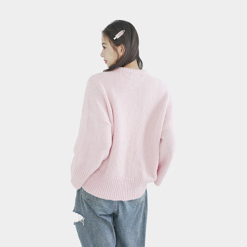 Loose round neck pink sweater