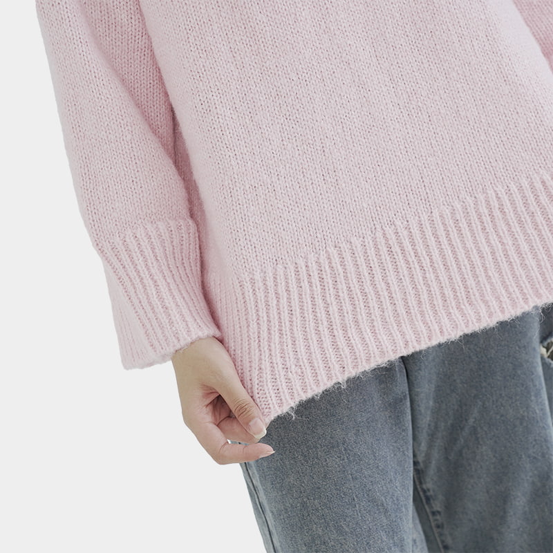 Loose round neck pink sweater