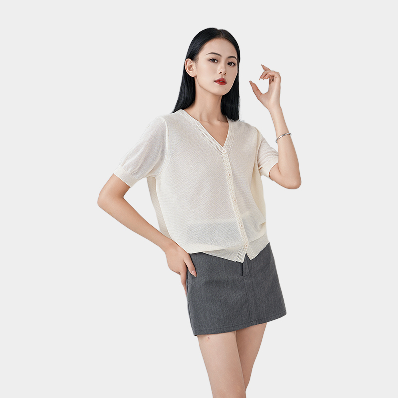 Lightweight short-sleeved cardigan